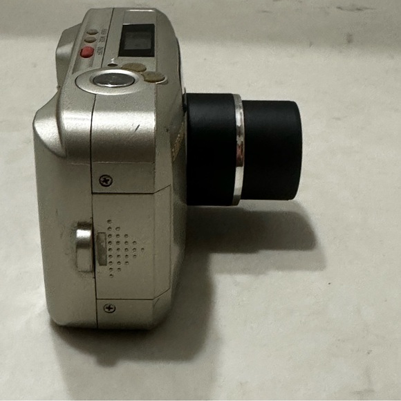 Samsung Maxima Zoom 70GL 35mm Point Shoot Film Camera Tested - Picture 6 of 15